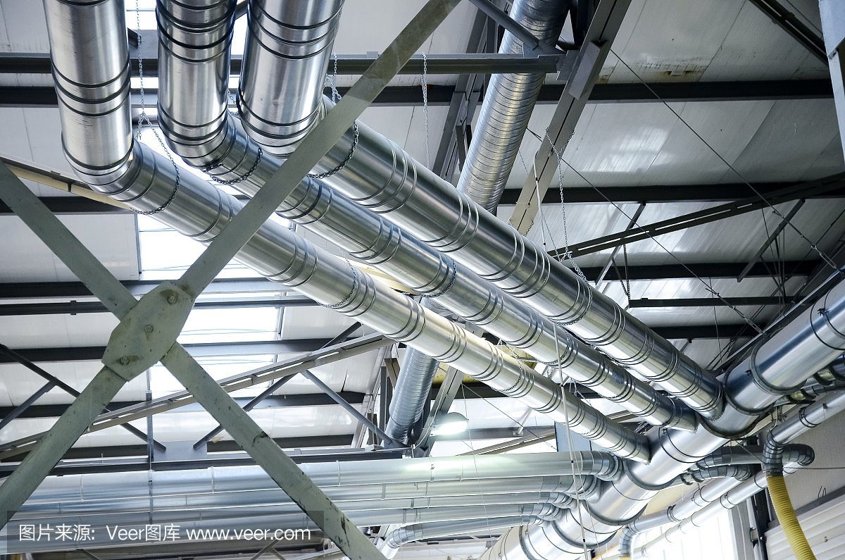 工廠生產車間的天花板。