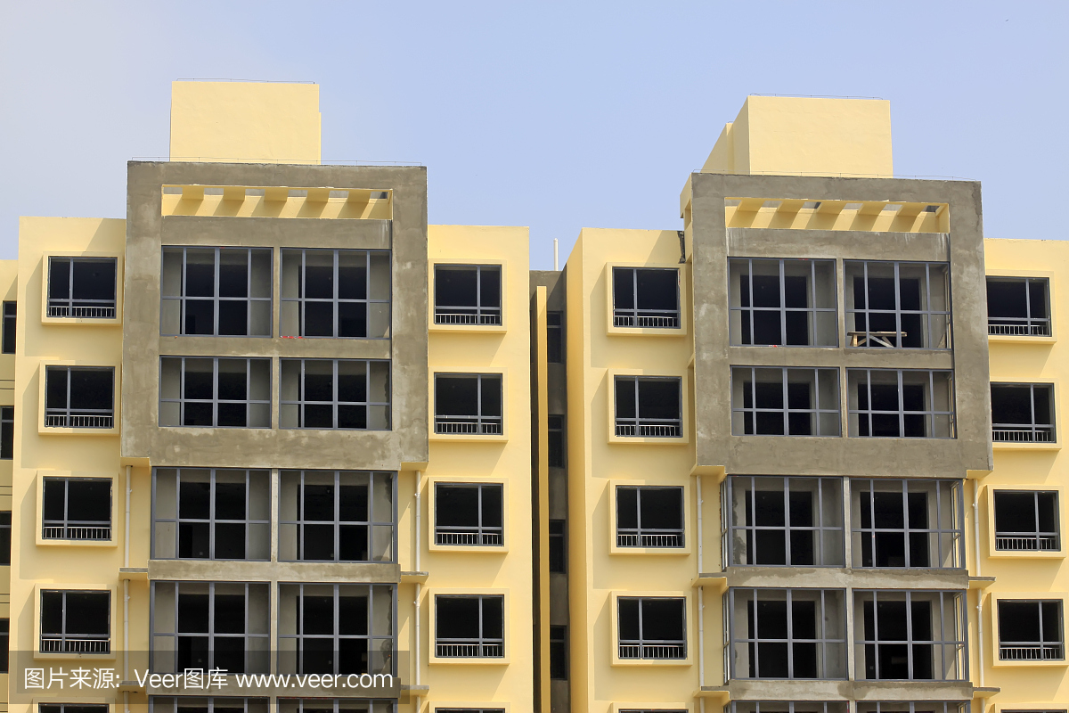 建筑工地上未完工的建筑