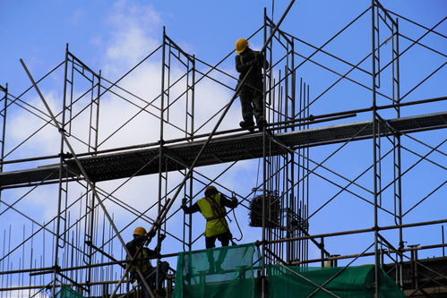 中國港灣科倫坡房建項目封頂